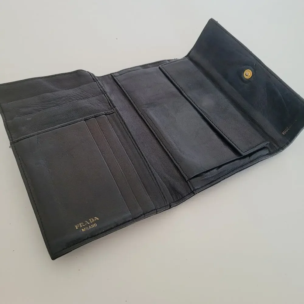 Prada Milano Black Quilted Nylon &‎ Leather Bifold Wallet Gold Logo Snap Closure